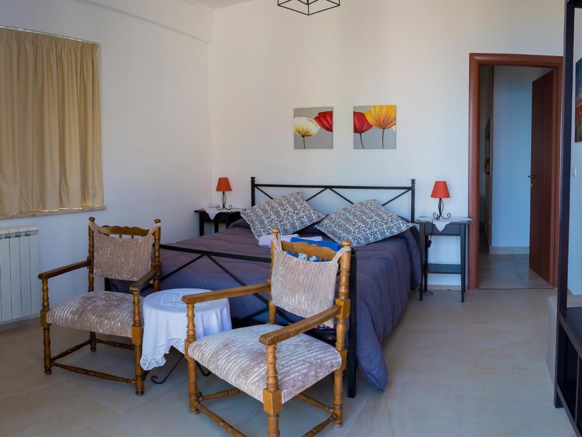 تاورمينا B&B La Casa Gialla المظهر الخارجي الصورة